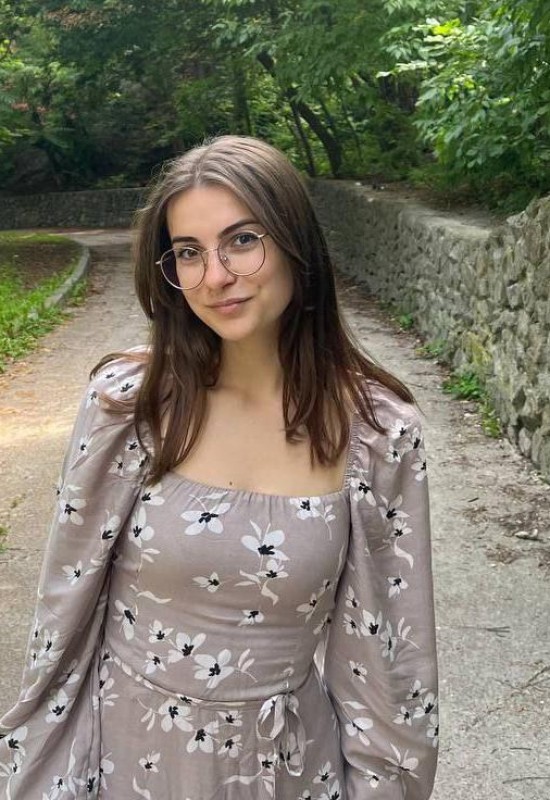 Daria • 27 • Україна