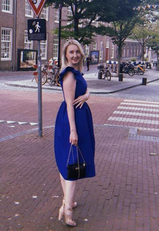 Olga • 50 • Ukraine 🇺🇦