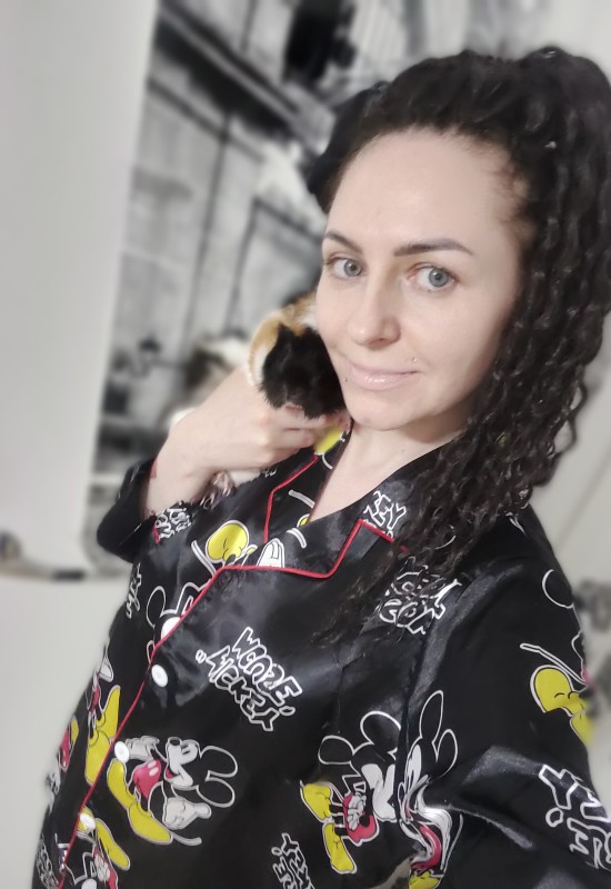 Alexandra • 37 • Russie