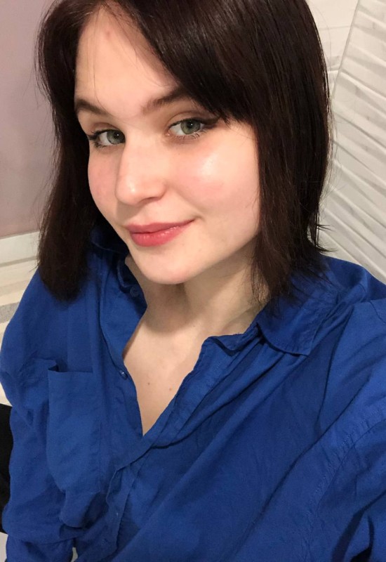 Alina • 33 • Germany