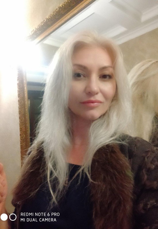 Alena • 52 • Russie