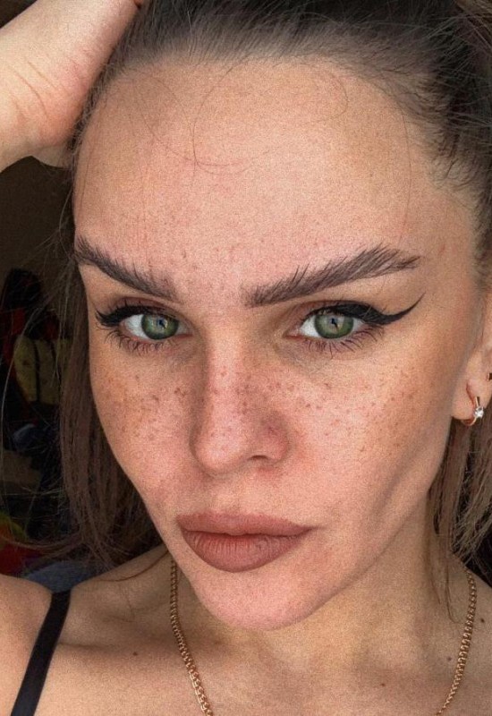 Alina • 31 • Росія