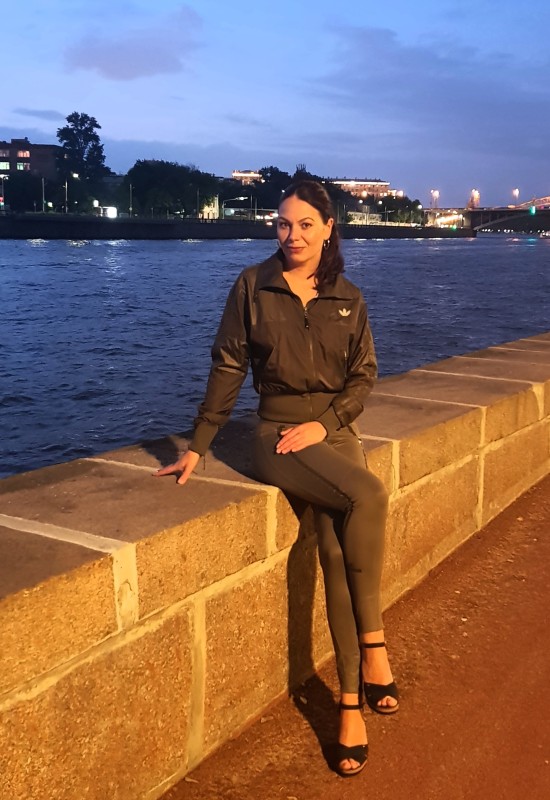 Anastasia  • 41 • Russie