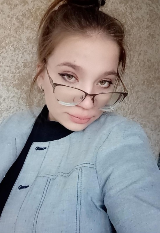 Maria • 21 • Russie