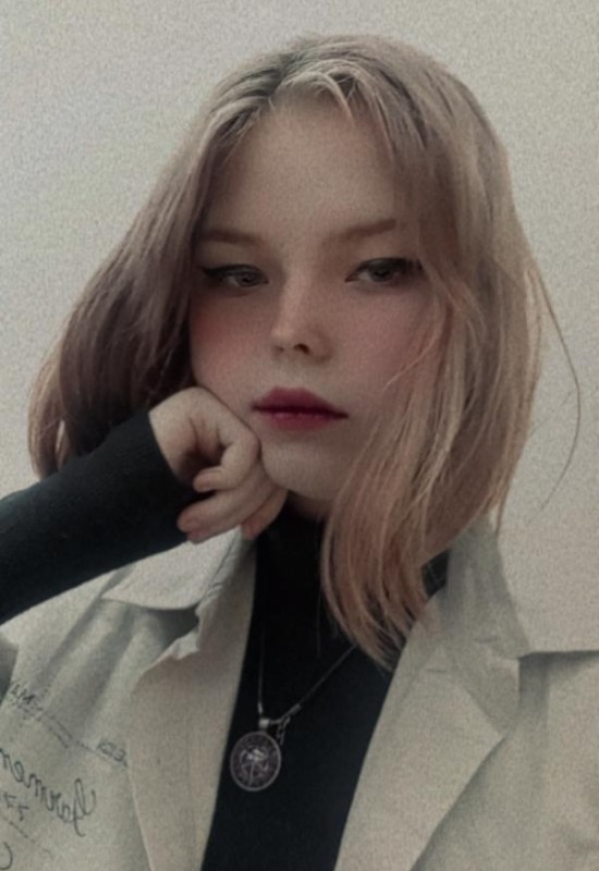Daria • 20 • Россия