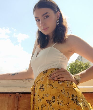 Dacha, 27