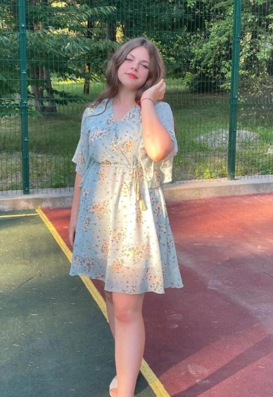 Dasha • 23 • Russie