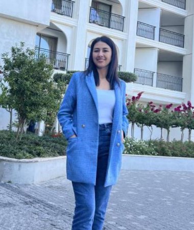 Farida, 36