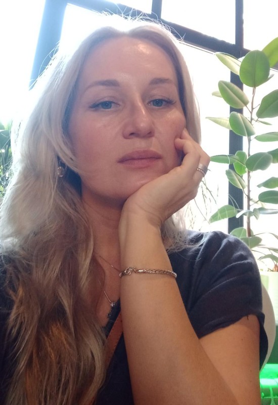 Eka • 46 • Russia