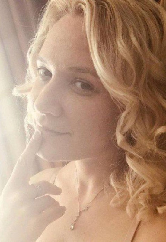 Irina • 41 • Russie