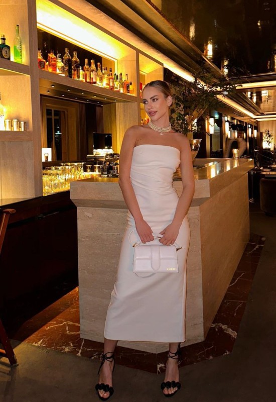 Kristina • 20 • Украина