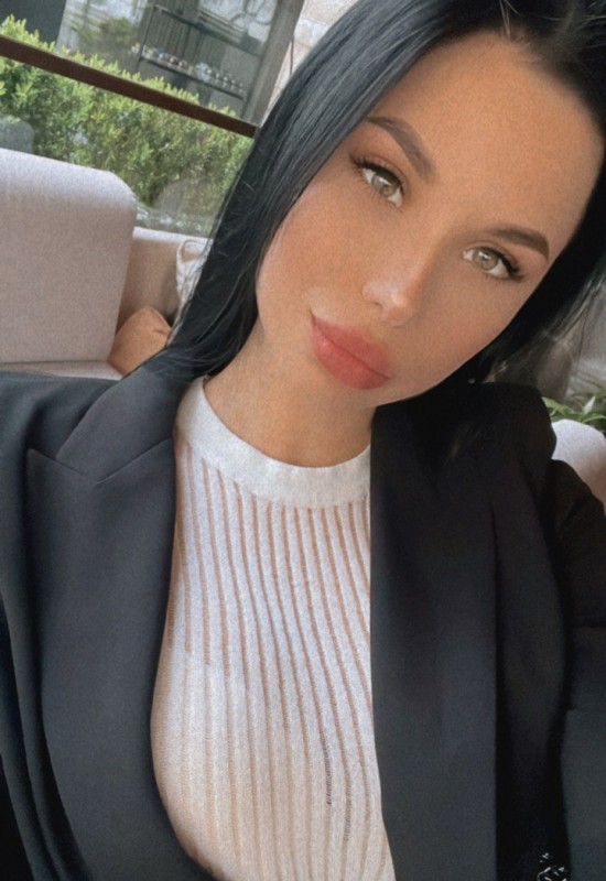 Vlada • 29 • Ukraine