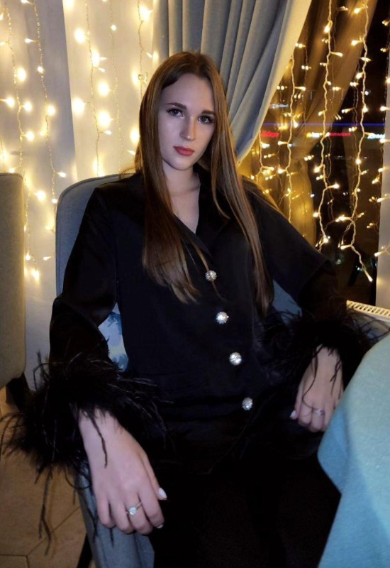 Margarita • 20 • Germany