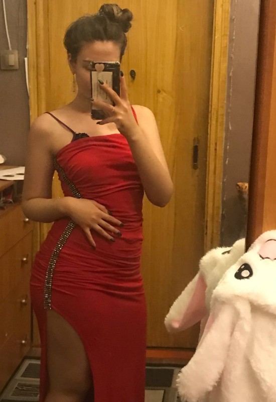 Daria • 25 • Russia