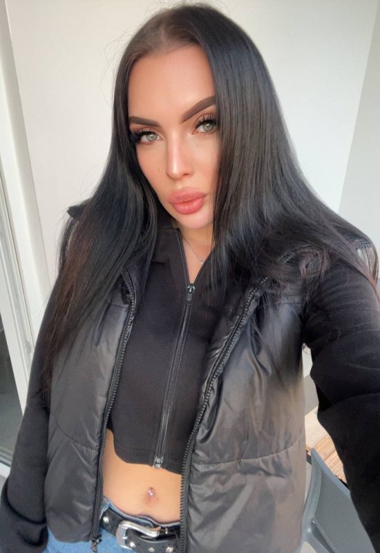Nastia • 26 • United States