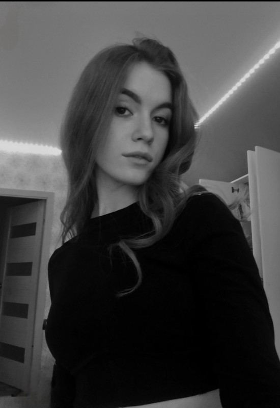 Natacha • 20 • Russie