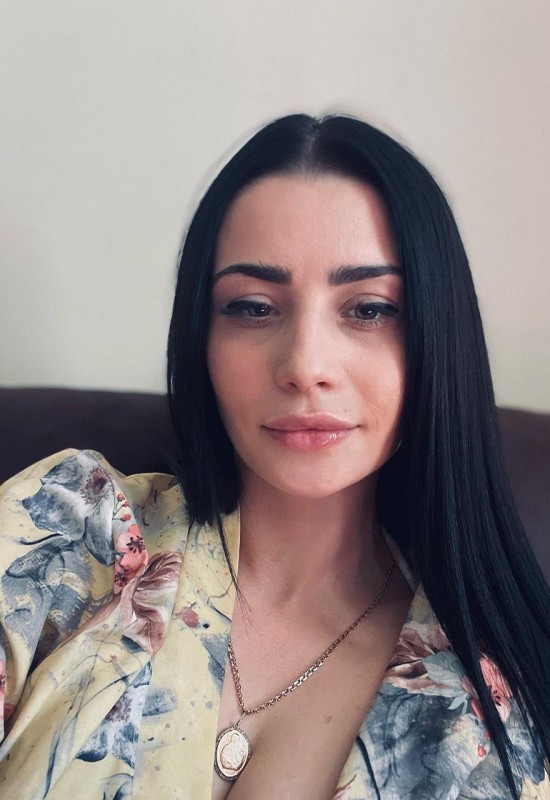 Dari • 35 • Ukraine