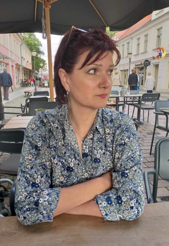Oxana • 54 • Allemagne