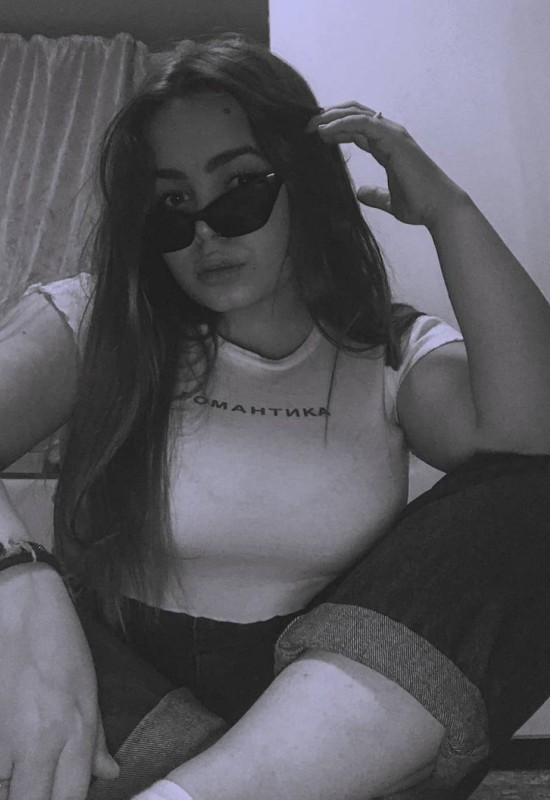 Oxana • 22 • Росія