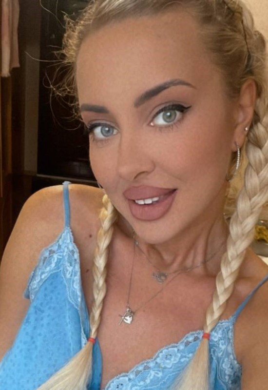 Olga • 45 • Ukraine 🇺🇦