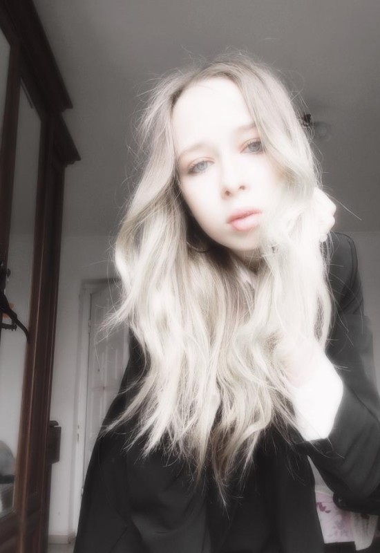 Dinallka • 20 • Russia