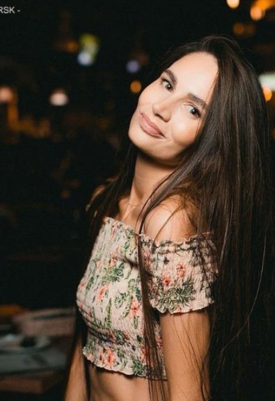 Ekaterina • 39 • Russie