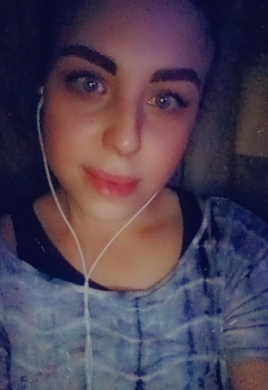 Victoria • 31 • Ouzbékistan