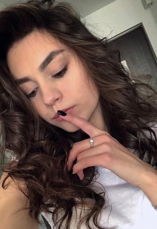 Victoria • 24 • Білорусь