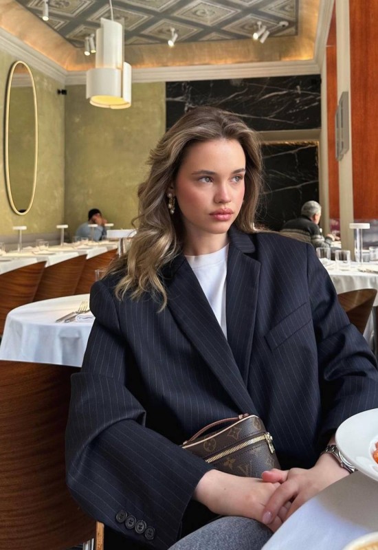 Maria • 27 • Russia