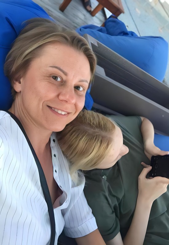 Marina • 53 • Russia