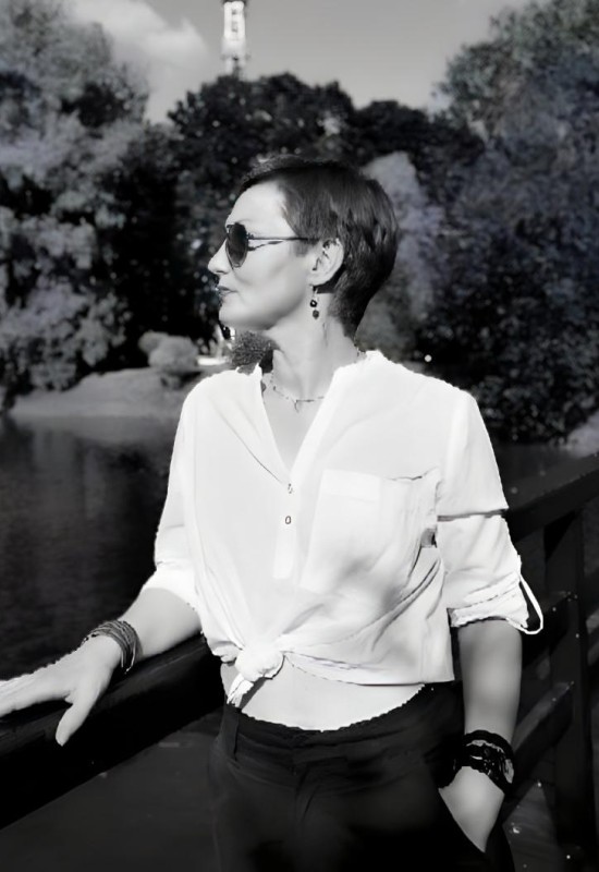 Nadin • 45 • Russia