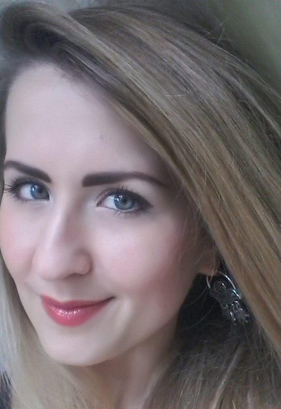 Adelina • 37 • Russia