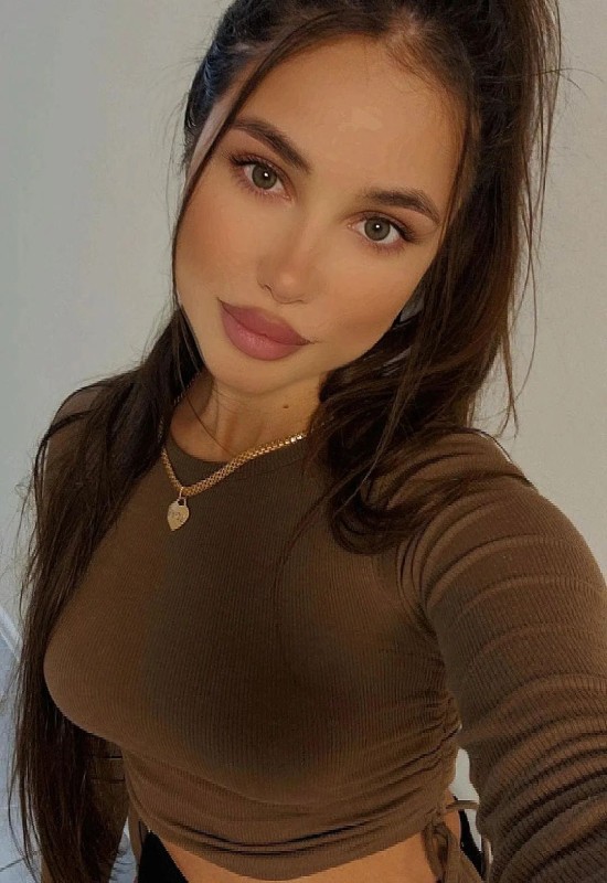 Mary • 26 • Ukraine