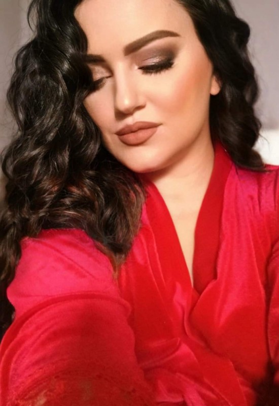 Irina • 33 • Ukraine