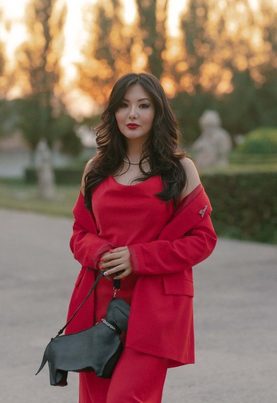 Assel • 40 • Kyrgyzstan