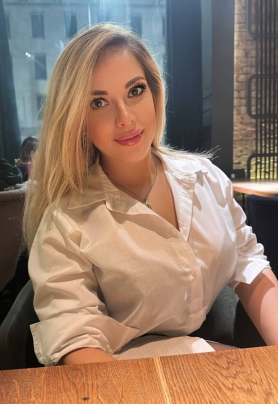 Yulia • 37 • Ukraine 🇺🇦