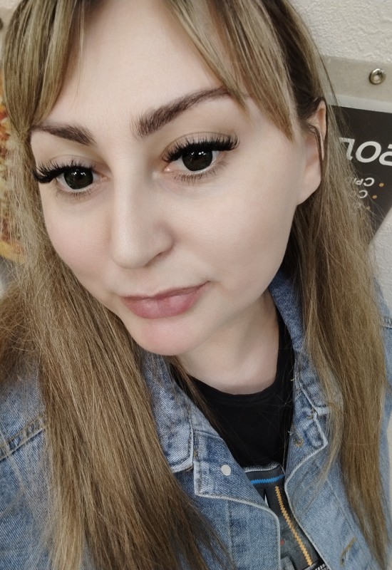 Kate • 39 • Russie