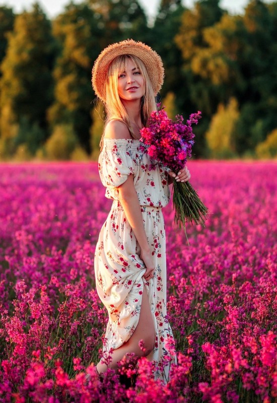 Zhenya • 40 • Росія