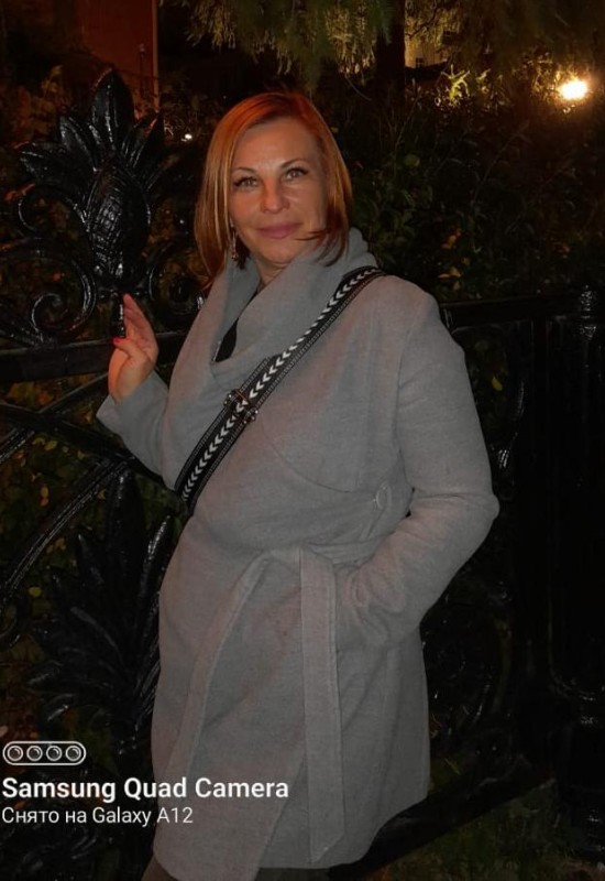 Irina • 47 • Russia