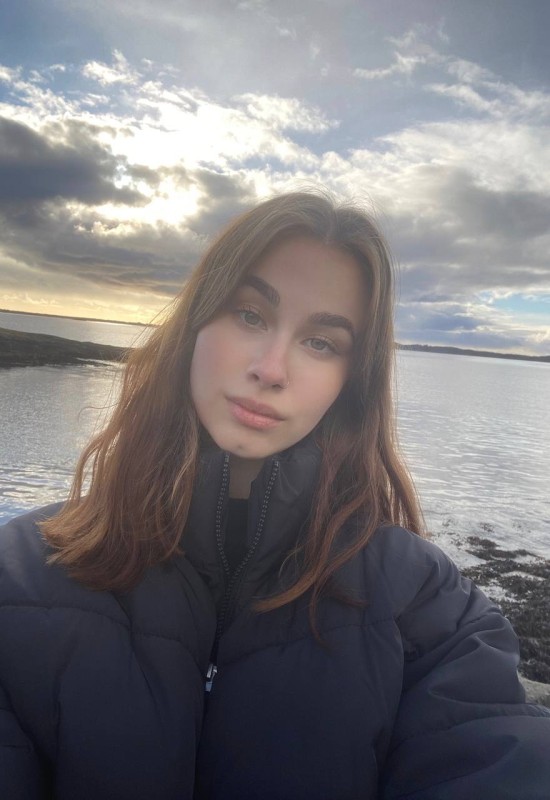 Marina • 31 • Ukraine