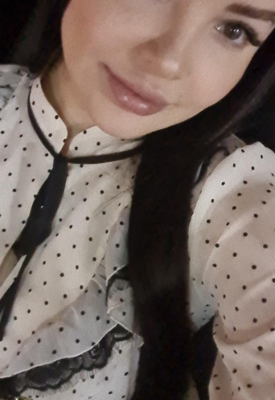 Julia • 39 • Kazakhstan