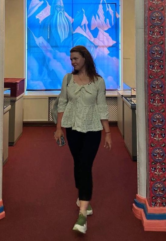 Alexandra • 33 • Russia