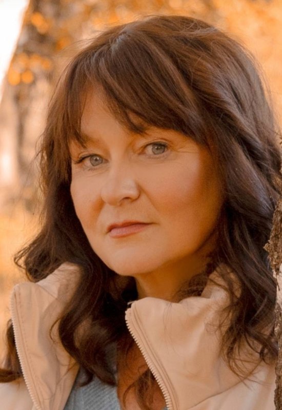 Olga • 55 • Russie