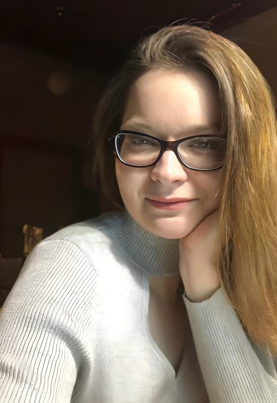 Olga • 41 • Finland