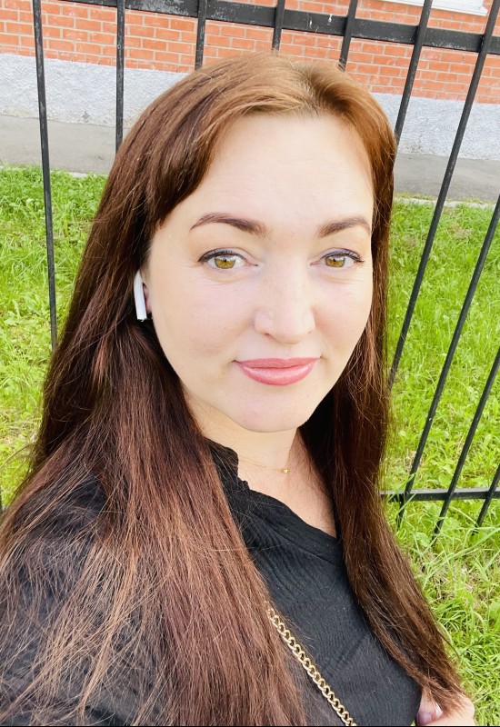 Taya • 30 • Russia