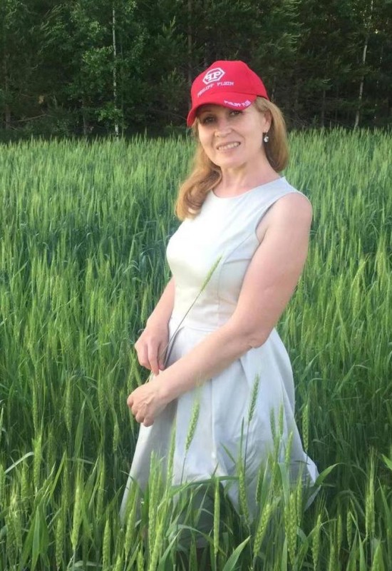 Svetlana • 52 • Россия