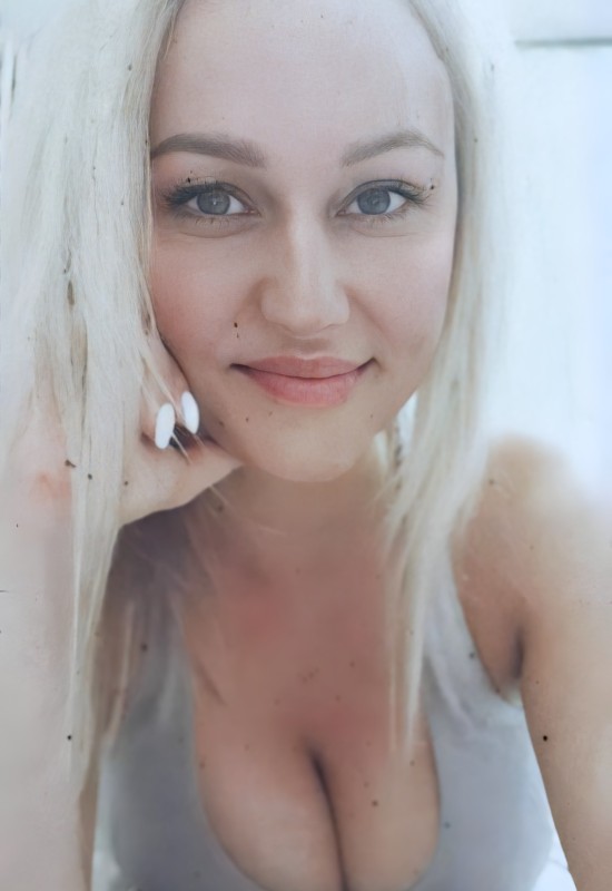 Rashi • 42 • Russie