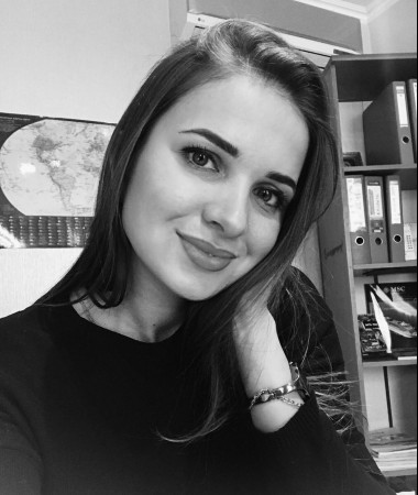 Anna, 34