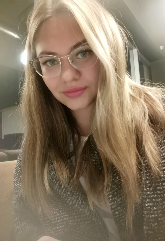 Diana • 26 • Russia