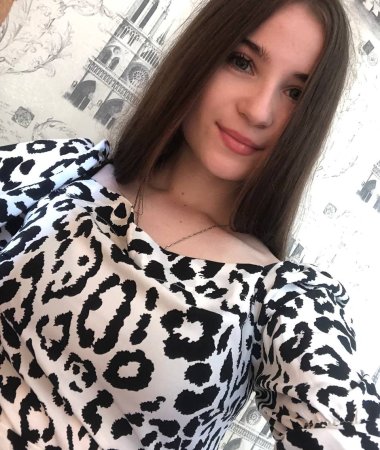 Katya, 23